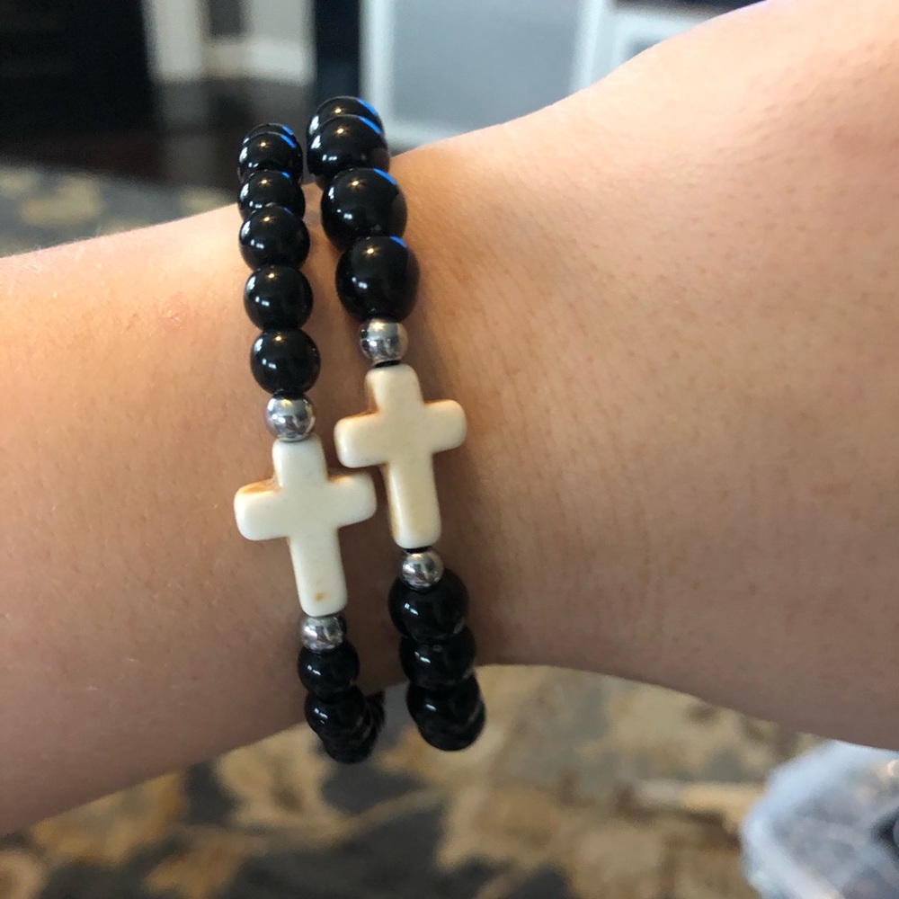Cross Charm Beaded Bracelet - Picture 2 of 8